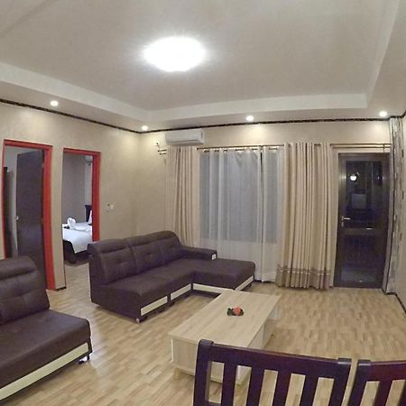 Al - Minhaj Service Apartments Нанди Экстерьер фото